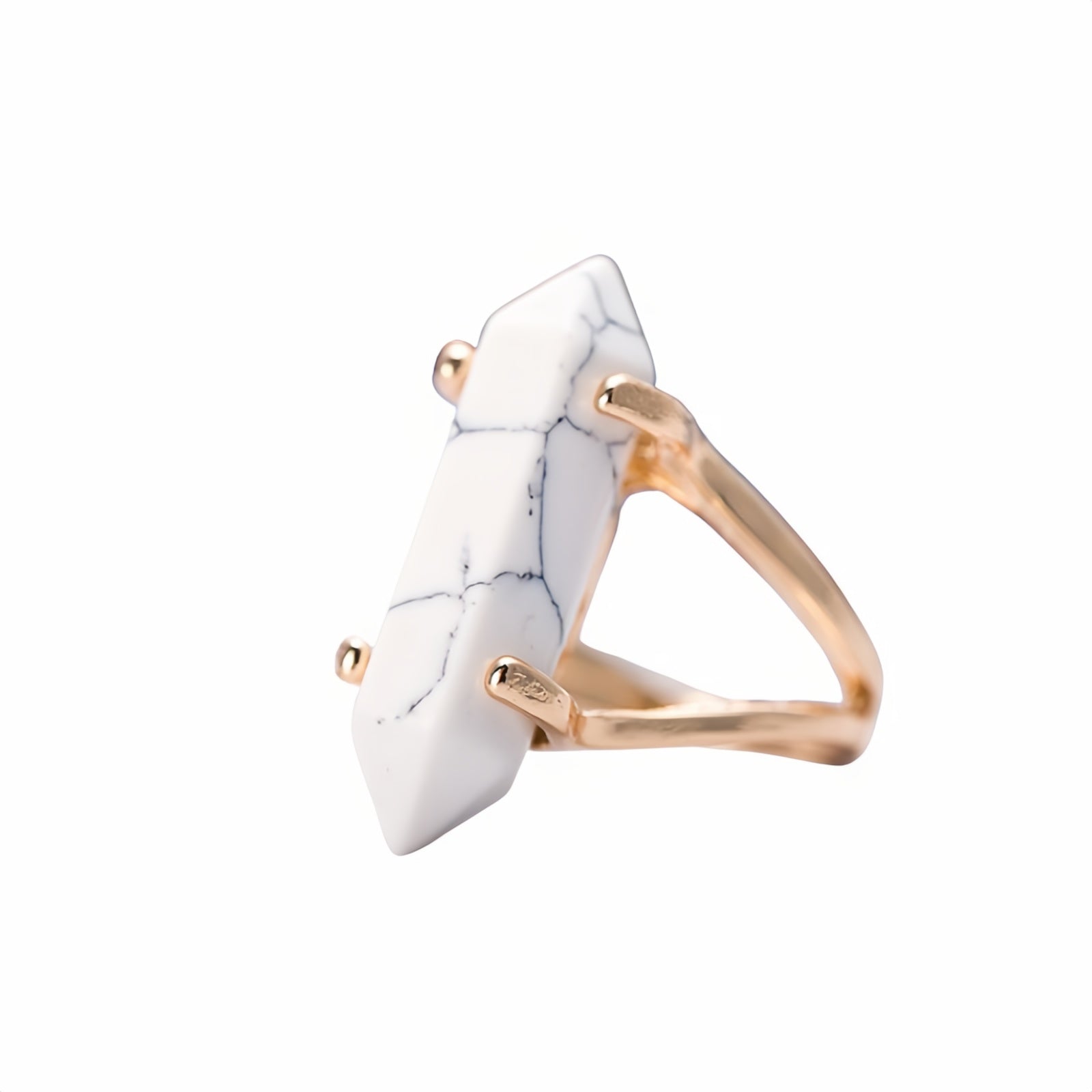 Anello Esagonale: Eleganza Geometrica per uno Stile Unico