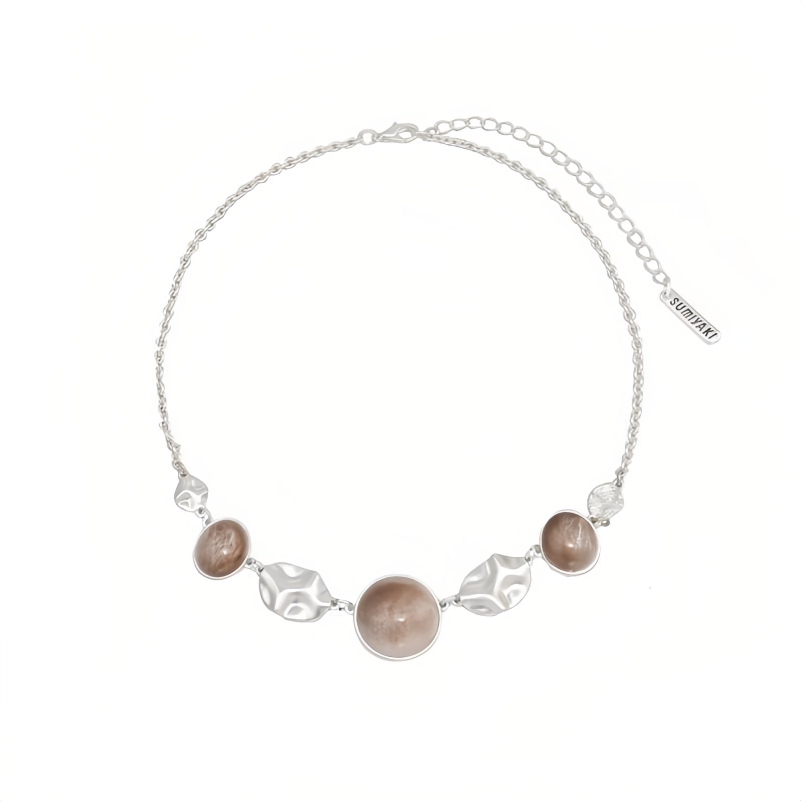 Arte e Stile: La Collana Vintage con Dipinto a Olio