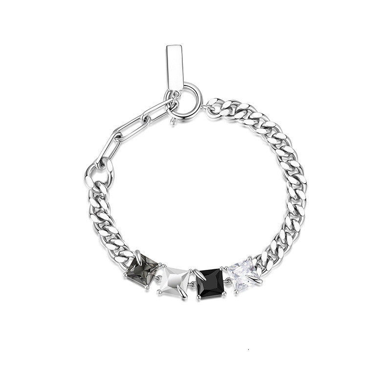 Eleganza Stellare: Il Bracciale Dimension Series