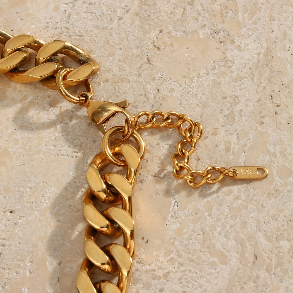 Urban Queen Cuban Chain - Il Tocco Streetwear che Fa la Differenza