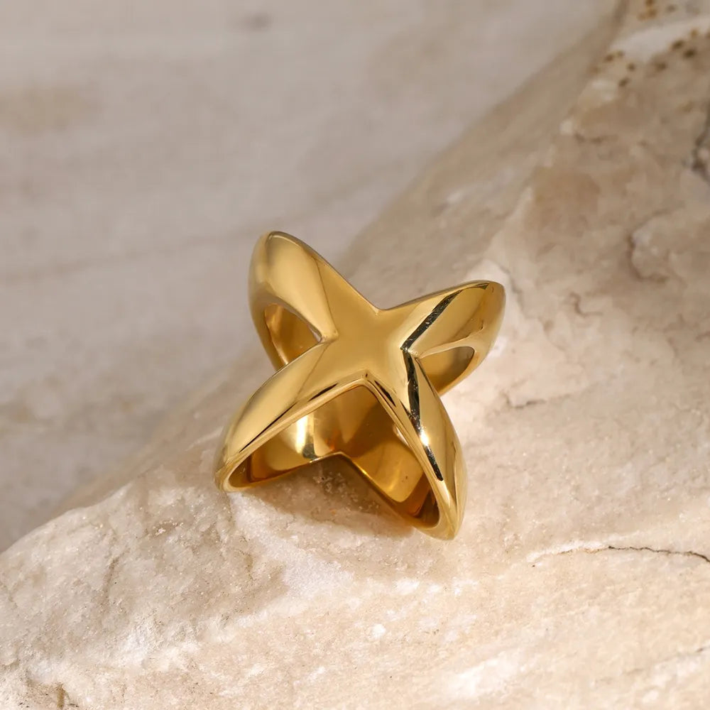 Anello Incrociato in Oro 18K - Minimalismo Glamour