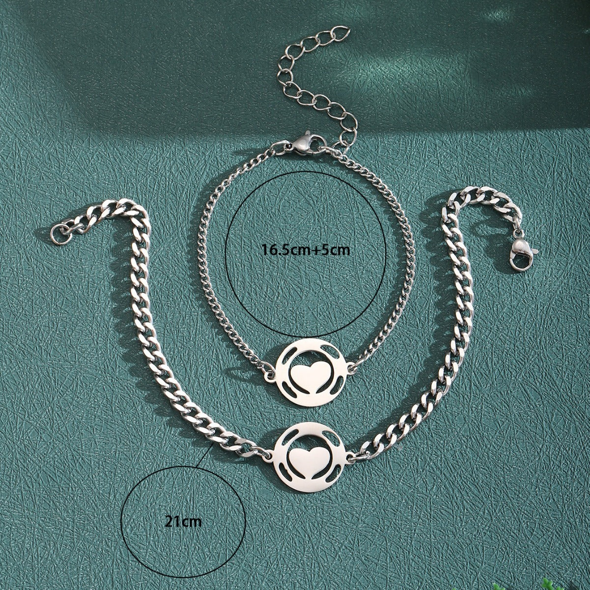 Minimalismo Elegante: Il Bracciale in Acciaio Inossidabile