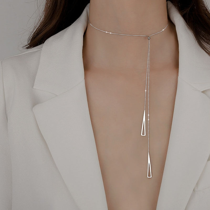 Geometric Grace Necklace - Minimalismo con un Tocco di Eleganza
