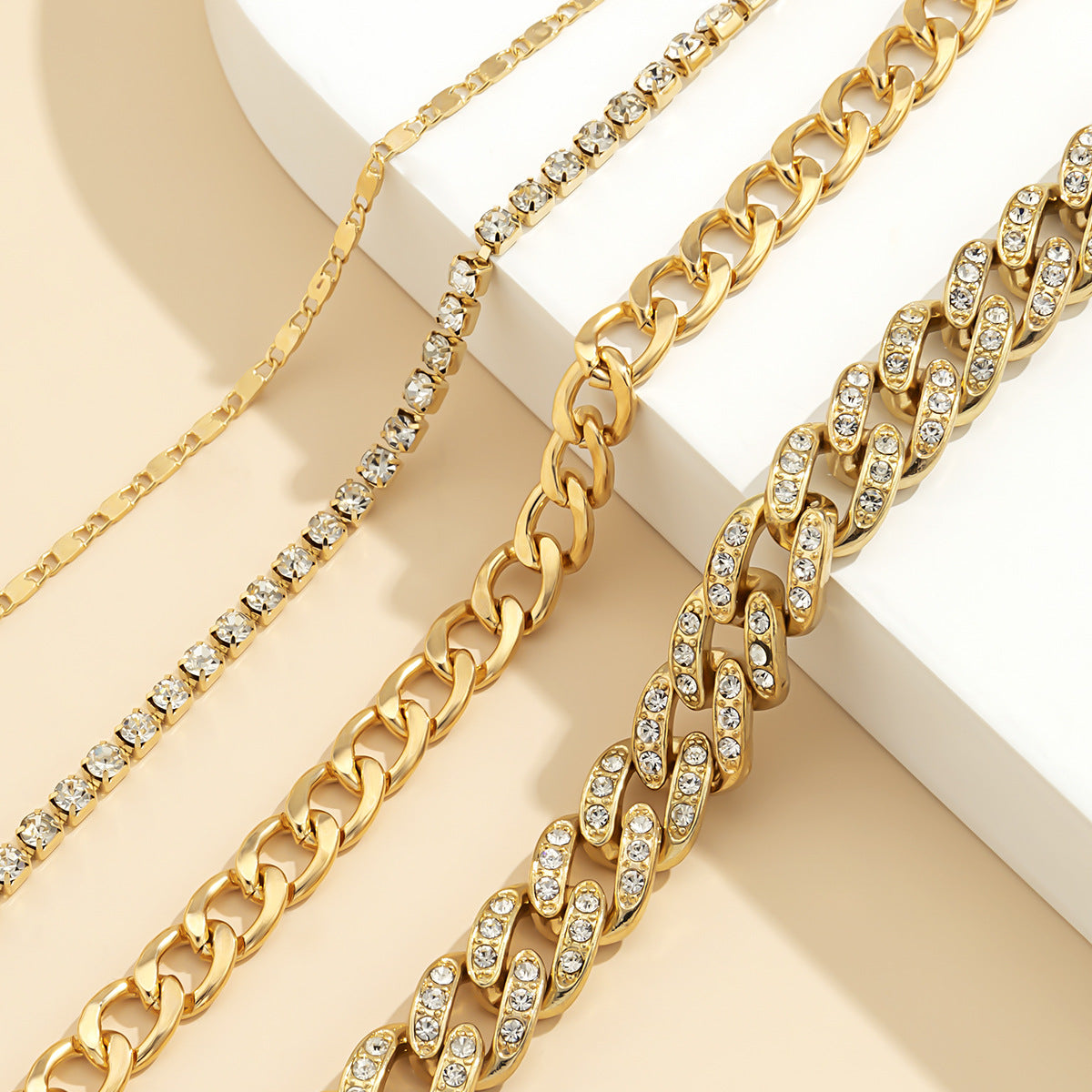 Venom Chic Bracelet - L'Essenza del Wild Style