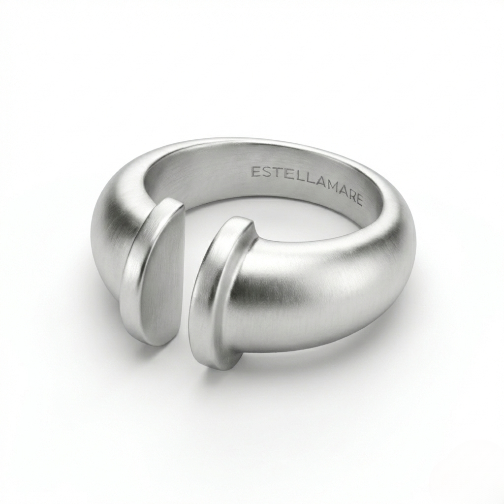 L’Argento che Spezza il Silenzio