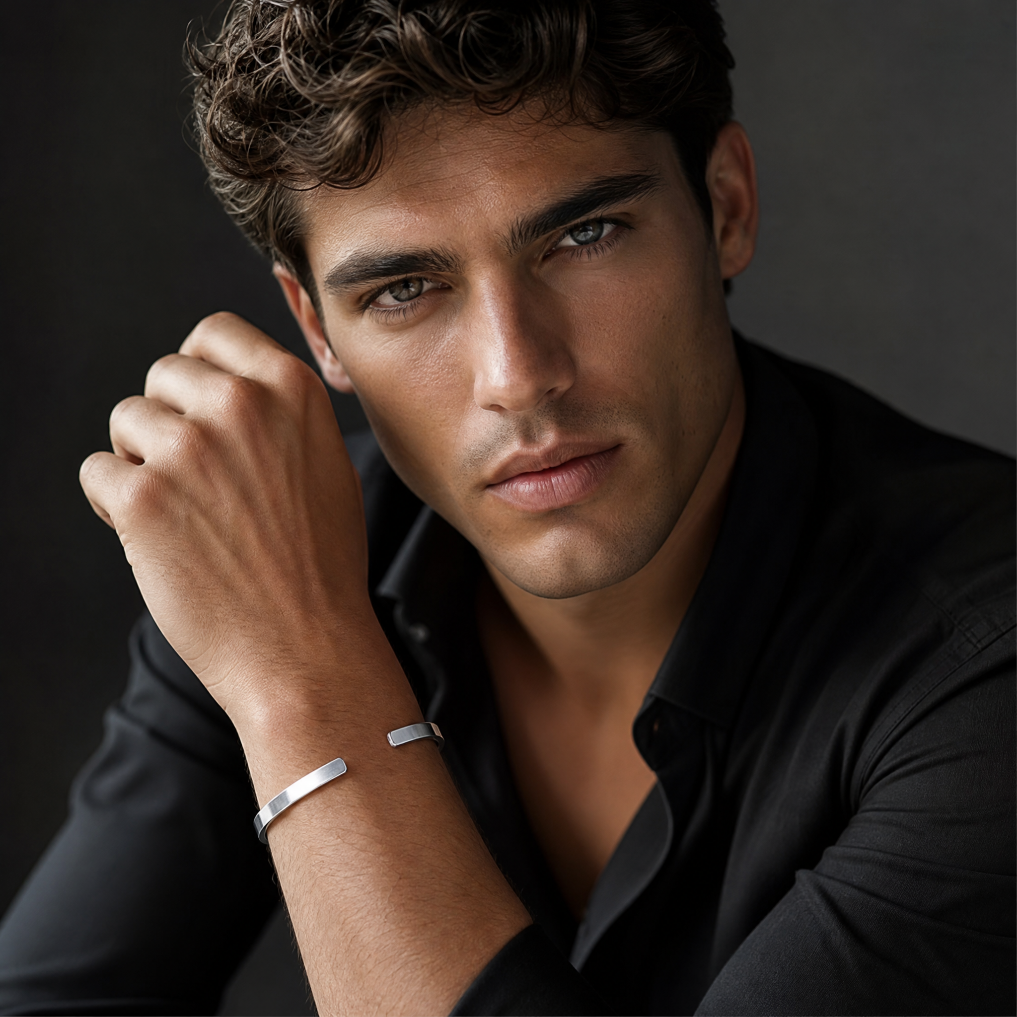 Titanium Cuff – Forza, Luce, Essenza