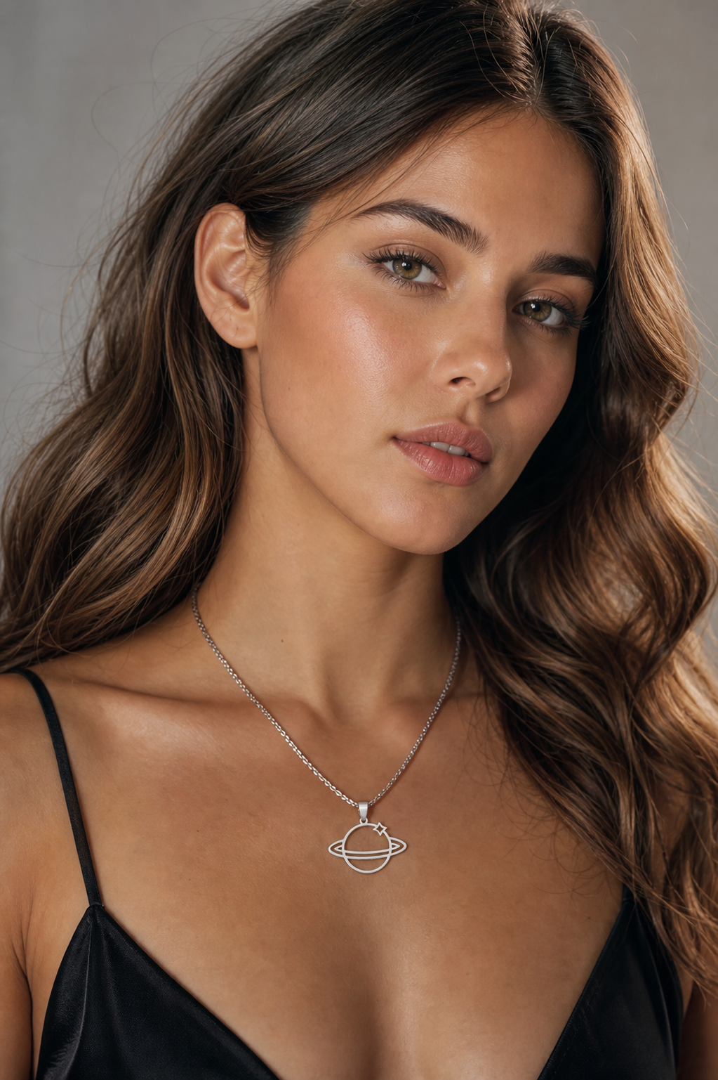 Orbita Urbana — Collana Planet in Titanium Steel