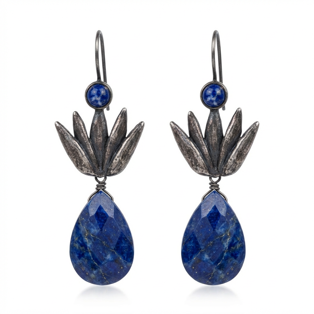 Saggezza Celeste: Orecchini Loto con Lapislazzuli e Argento Anticato