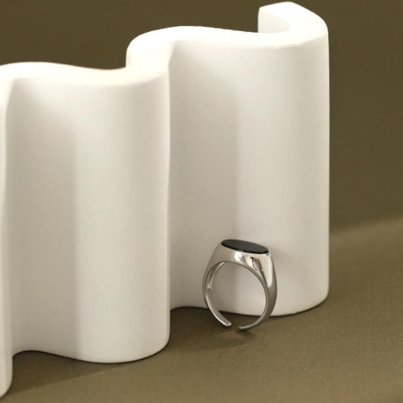 Anello “Ombra Elegante”