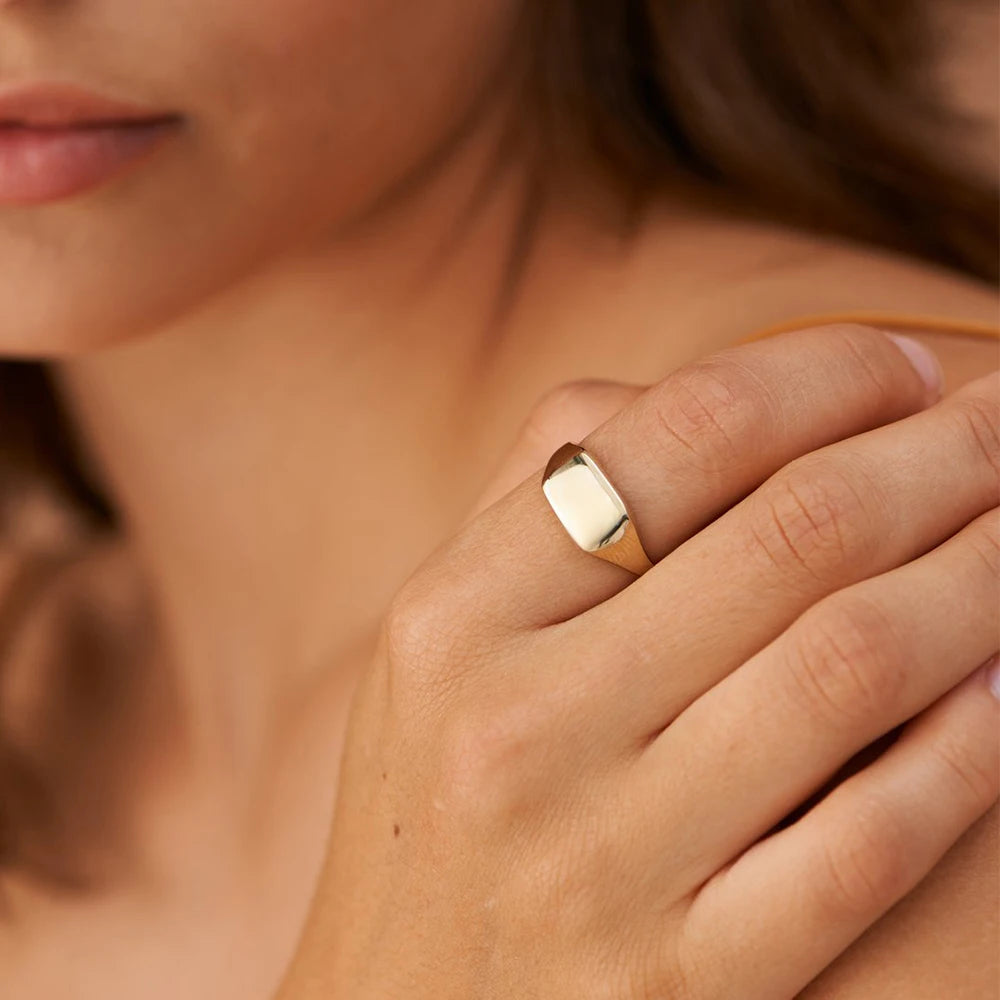 Golden Punk Ring: minimal fuori, ribelle dentro