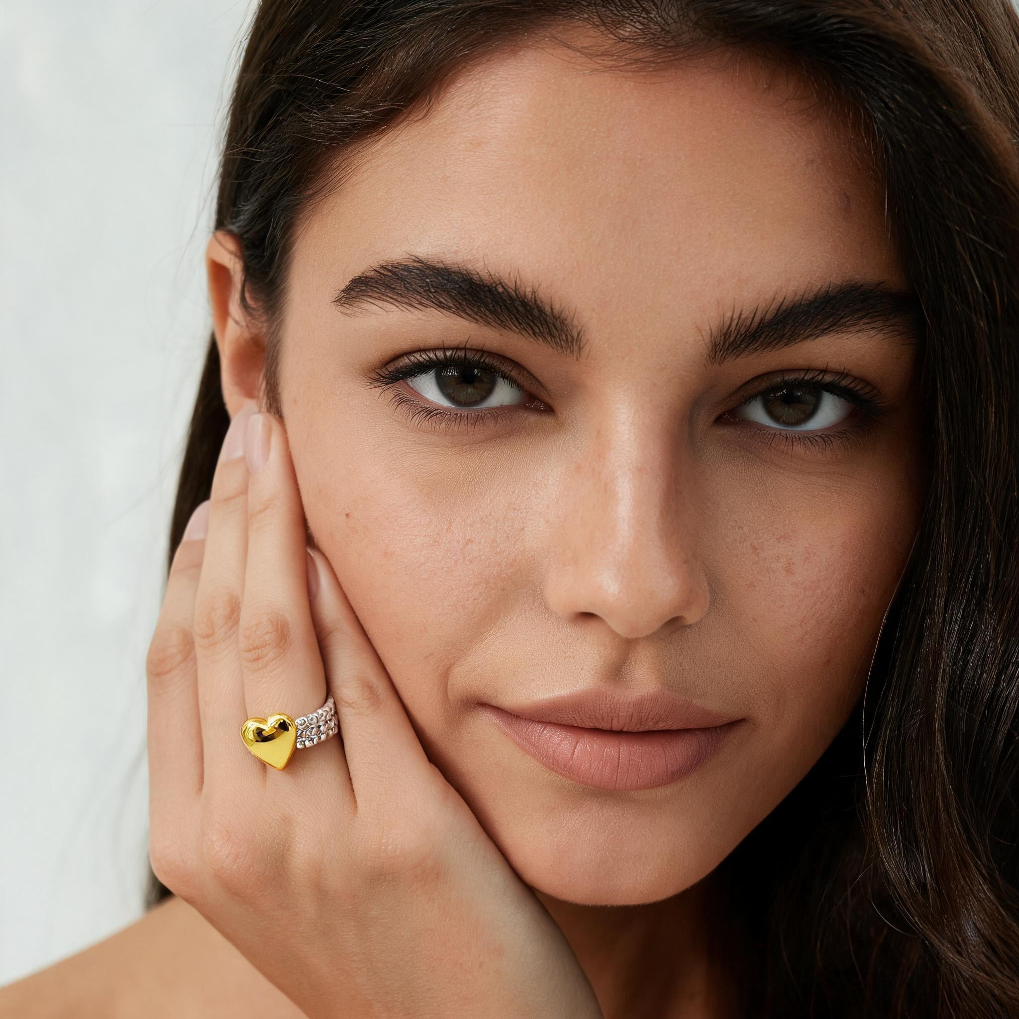 Anello Chiuso in Argento 925 con Cuore Oro
