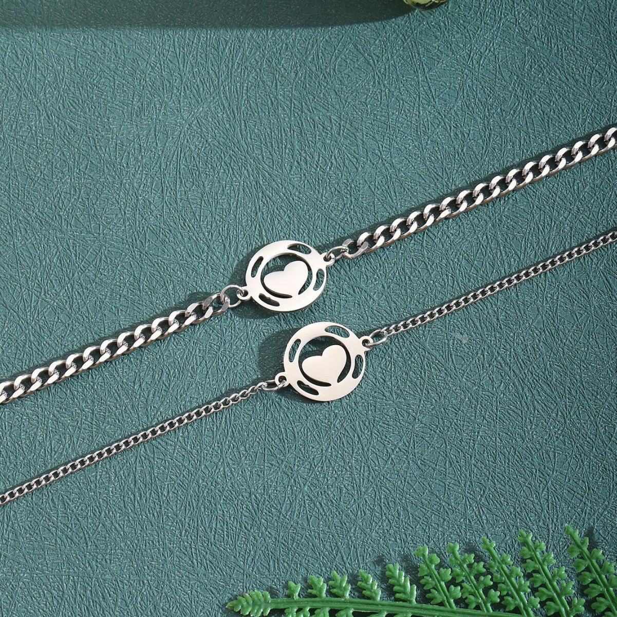 Minimalismo Elegante: Il Bracciale in Acciaio Inossidabile