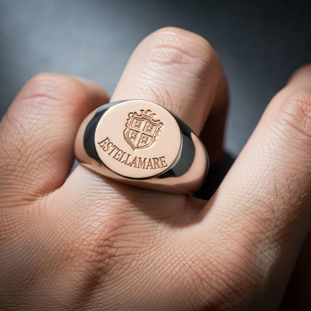 Sigillo Aureo – Anello in Oro con Stemma Estellamare