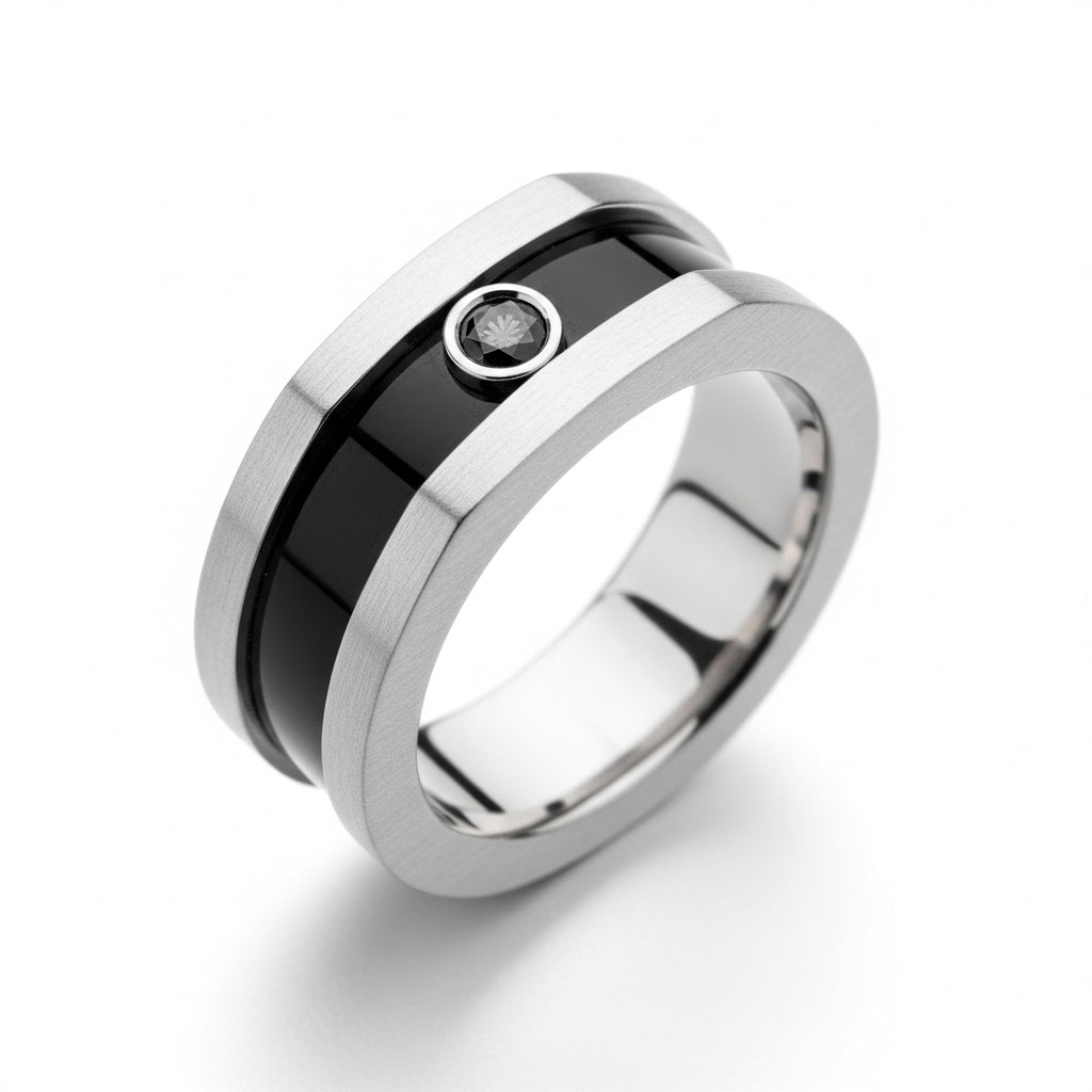 Eclissi – Anello in Argento con Inlay Nero e Pietra Centrale