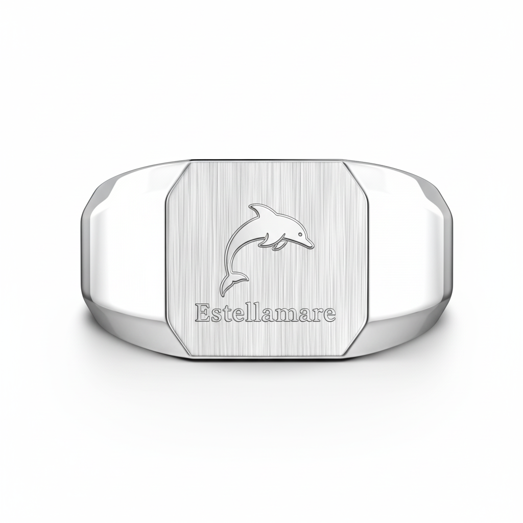 Onda di Eleganza – Anello in Argento con Incisione Marina