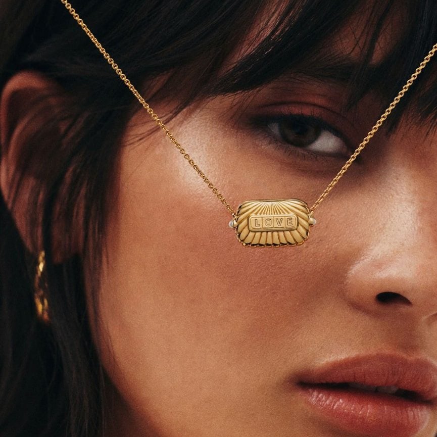Collana "LOVE" in Argento 925 — Porta l'Amore Sempre con Te