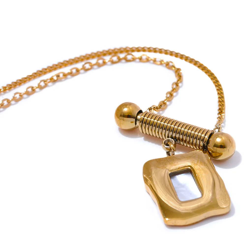 Collana con Pendente Magico