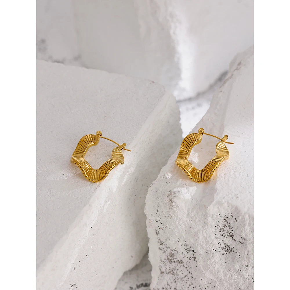 Orecchini a Cerchio Dorati Eleganti