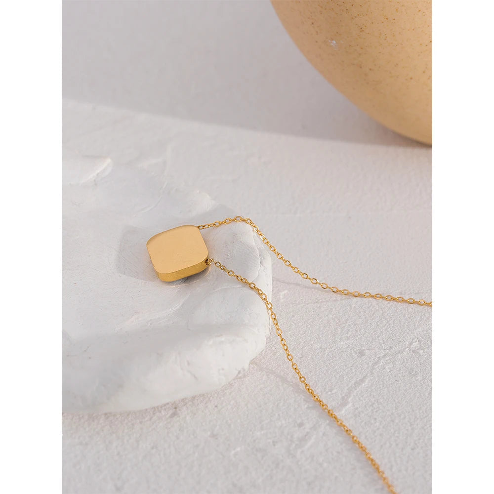 Collana Cuore Geometrico Incantevole