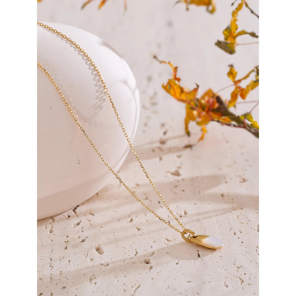 Collana Magica con Conchiglia Dorata