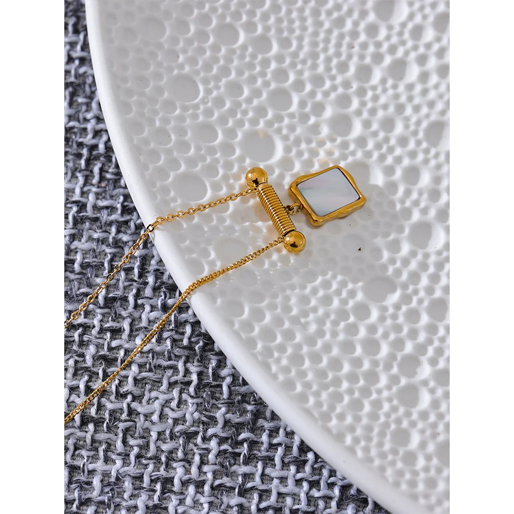 Collana con Pendente Magico