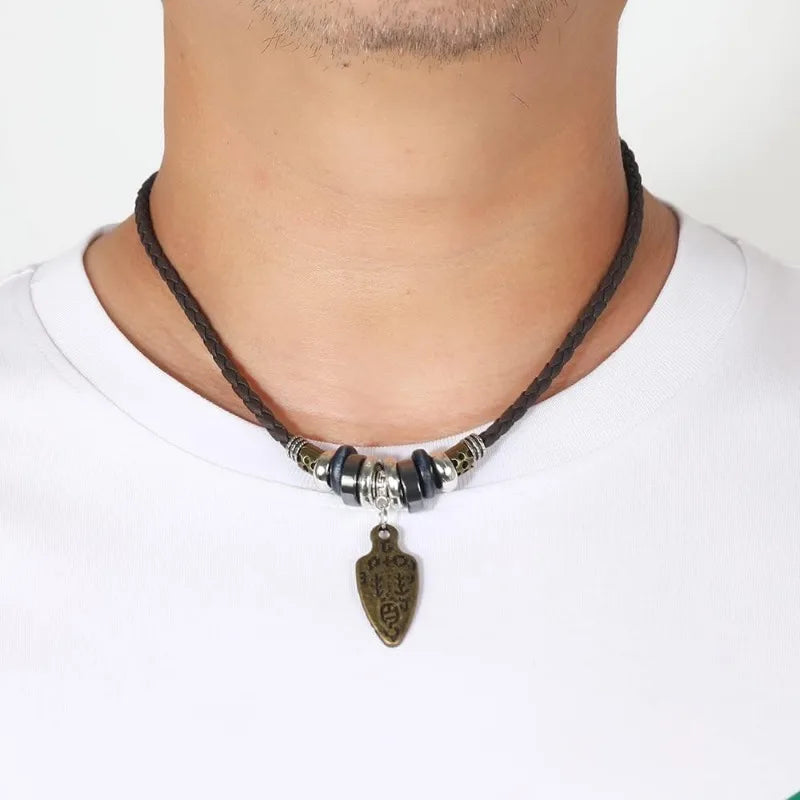 Collana Portafortuna in Pelle
