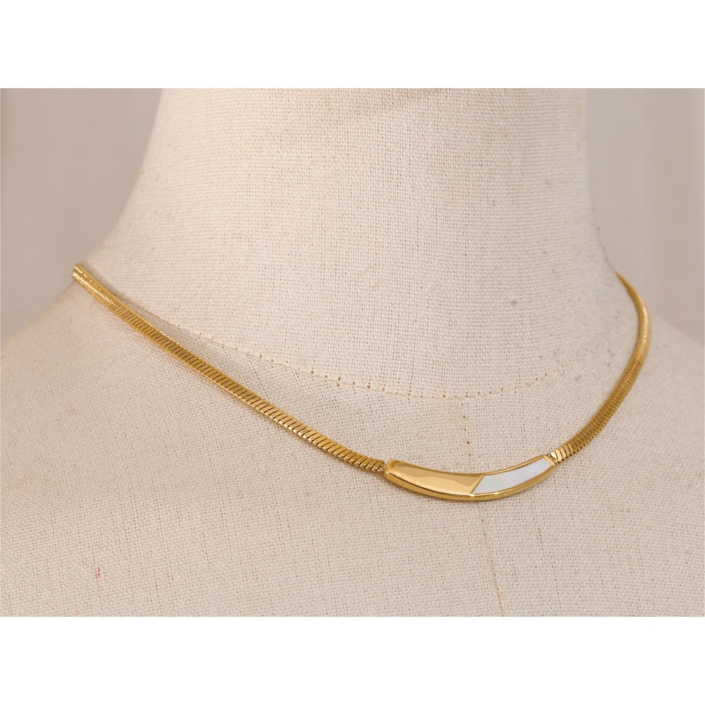 Collana Elegante con Conchiglie Naturali