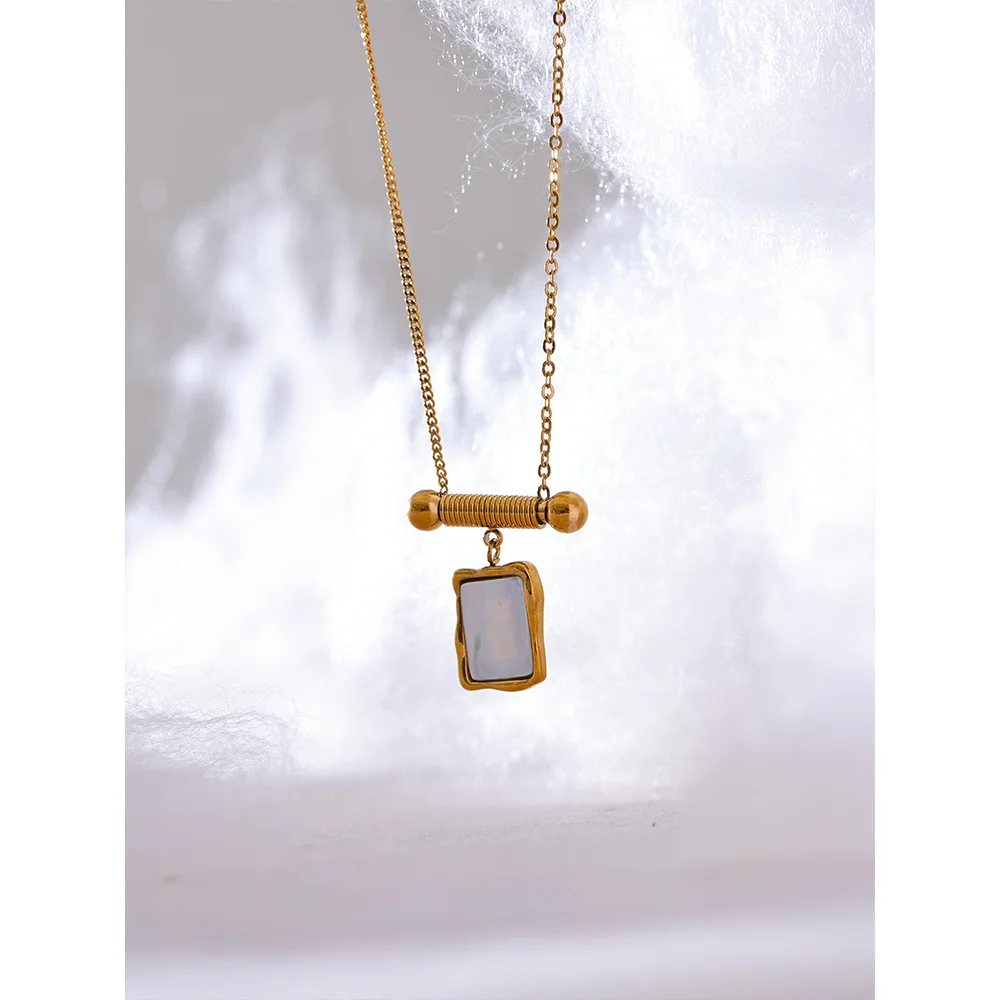 Collana con Pendente Magico