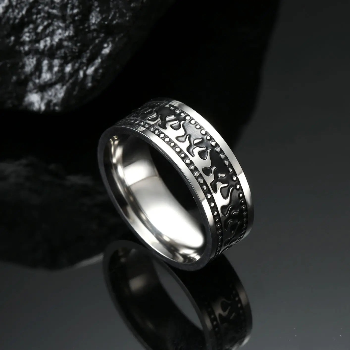 Anello Fiamma Punk per Te