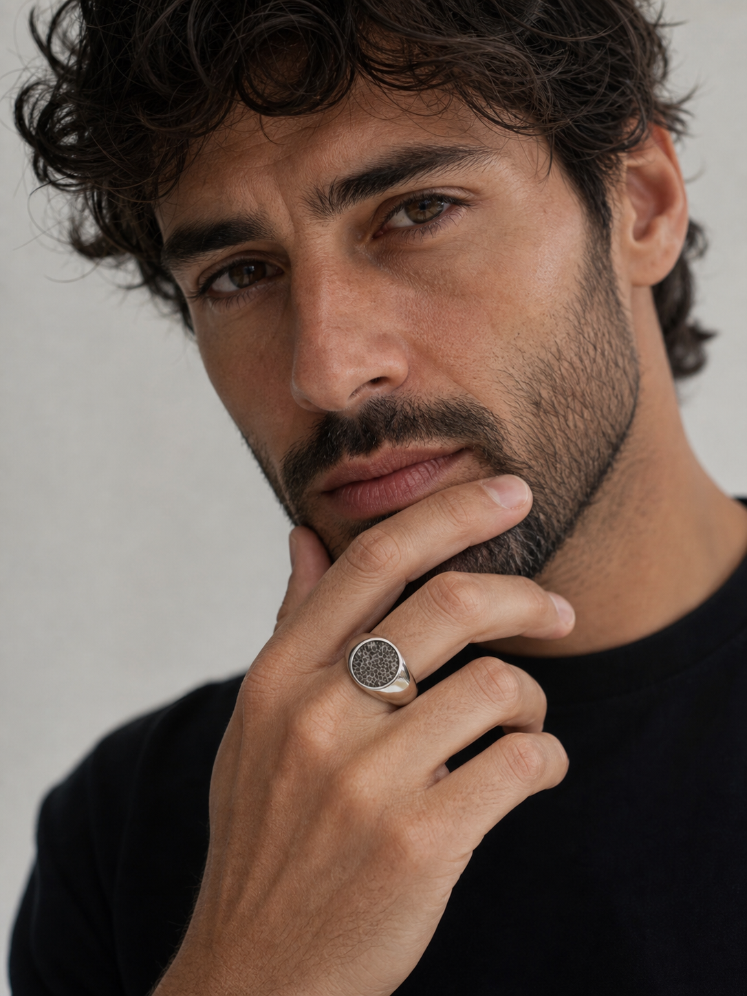 Anello Estellamare – La forza della materia, la purezza dell’identità