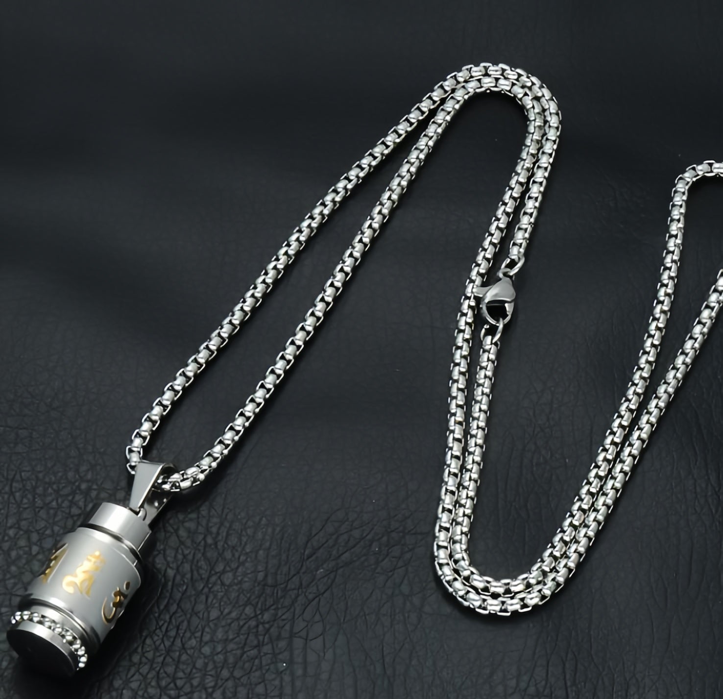 Sacred OM Rotating Pendant - Spiritual Elegance in Motion