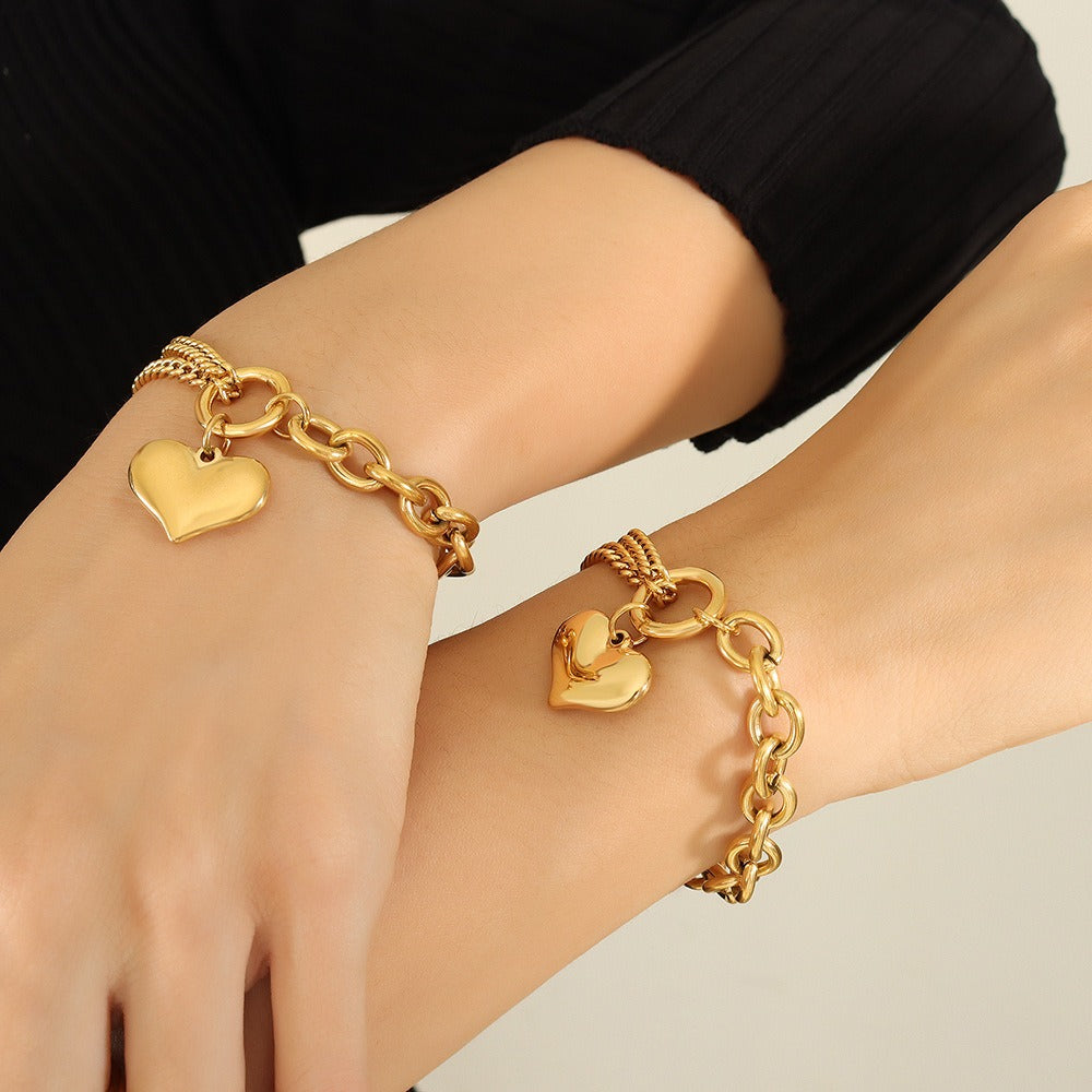 Love Link Bracelet - Un Simbolo d'Amore Indistruttibile