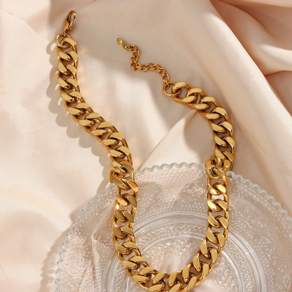 Urban Queen Cuban Chain - Il Tocco Streetwear che Fa la Differenza