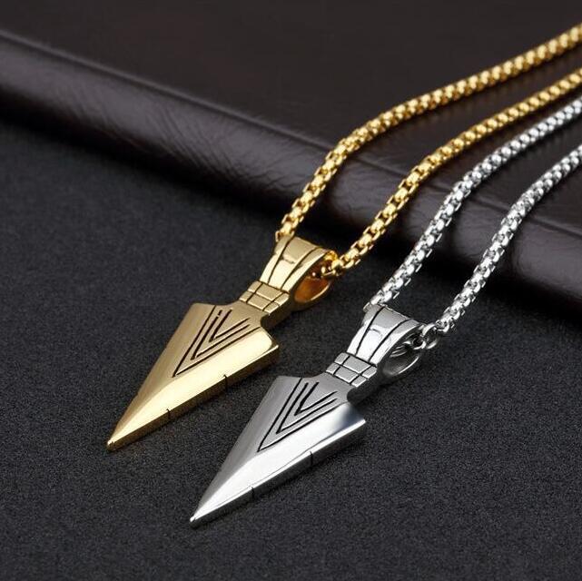 Timeless Arrow Necklace - Eleganza Retro con un Tocco vintage