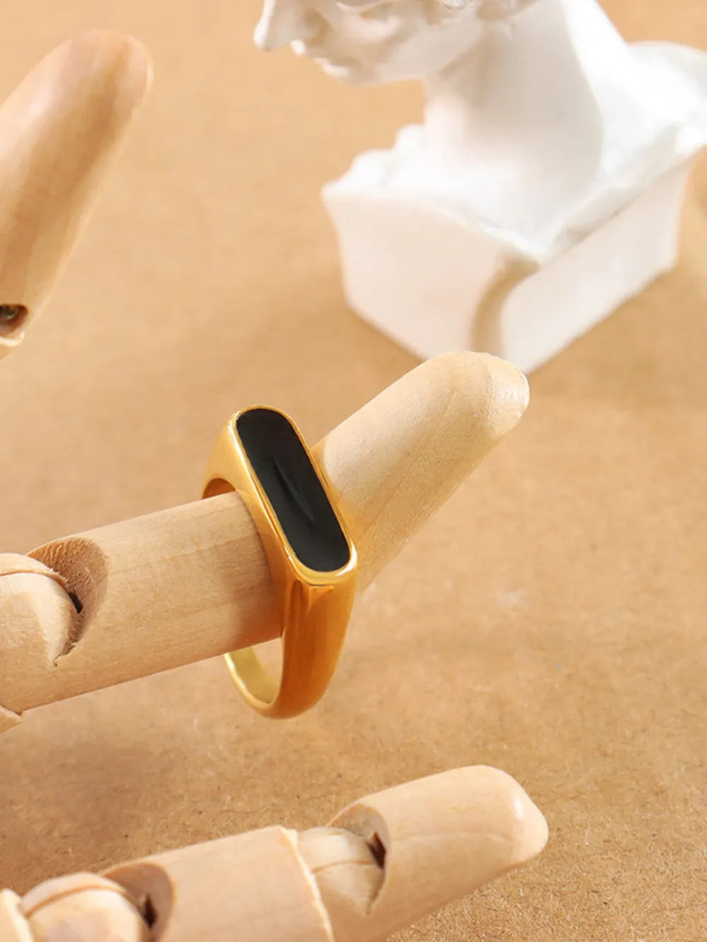 Anello Geometrico Smaltato Francese