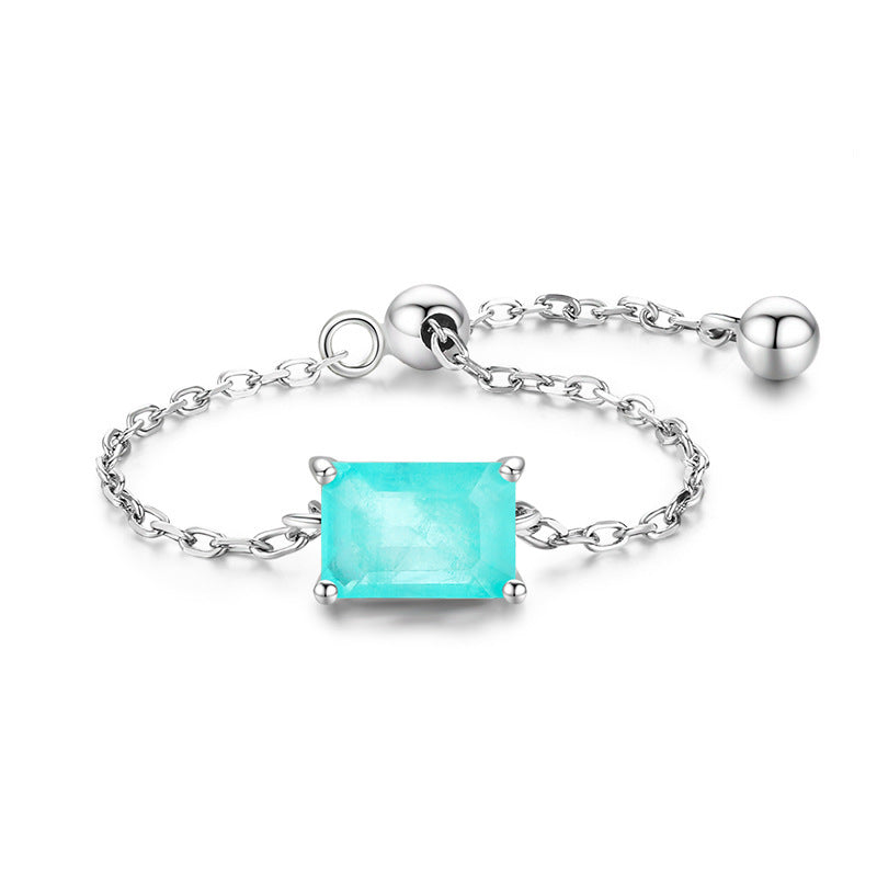 Anello Eleganza Lineare: Semplicità e Raffinatezza in un Gioiello