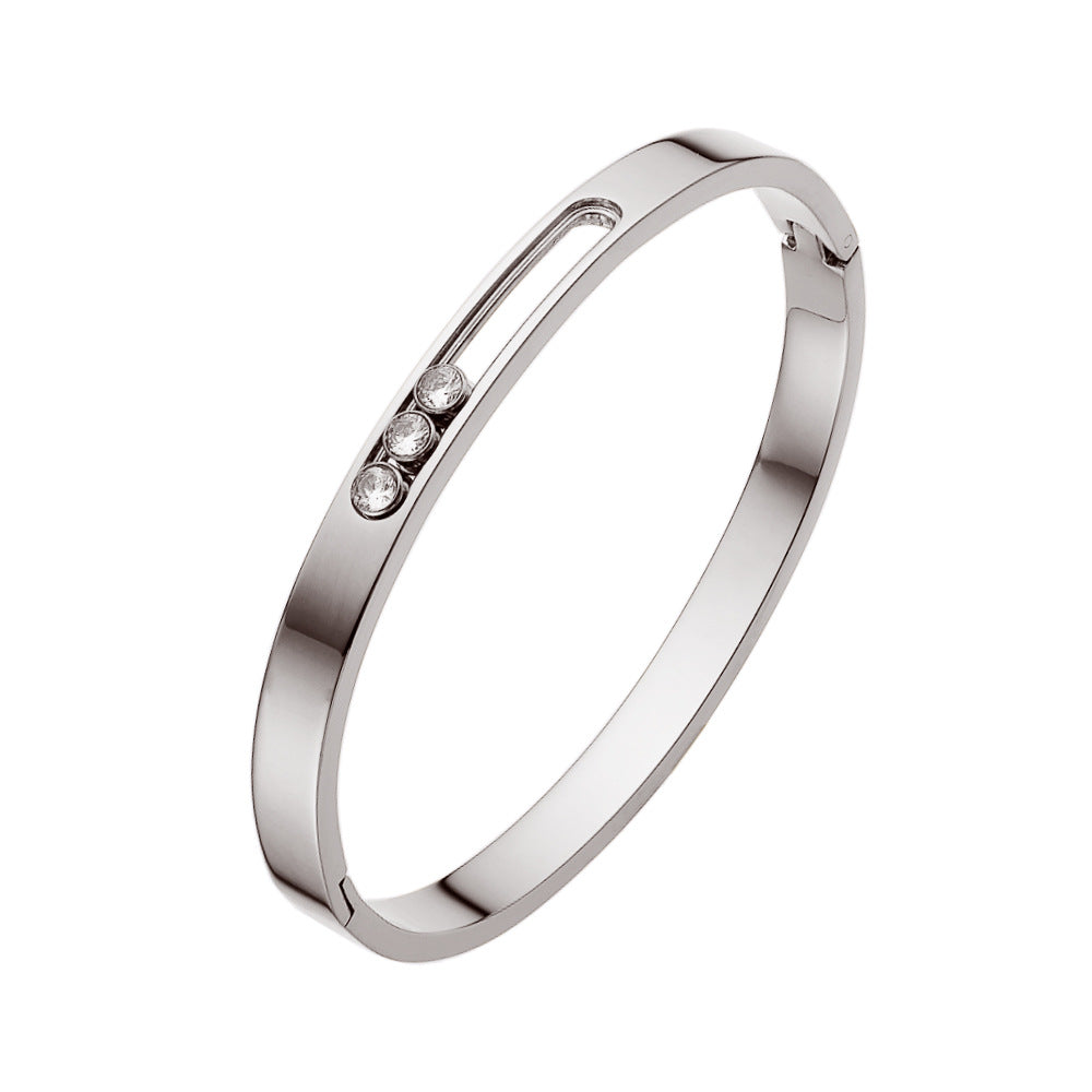 Celestial Charm Bracelet - Eleganza Moderna con un Tocco di Lusso