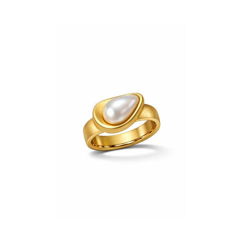 Anello "Essenza di Luce": La Perla che Racconta la Tua Storia