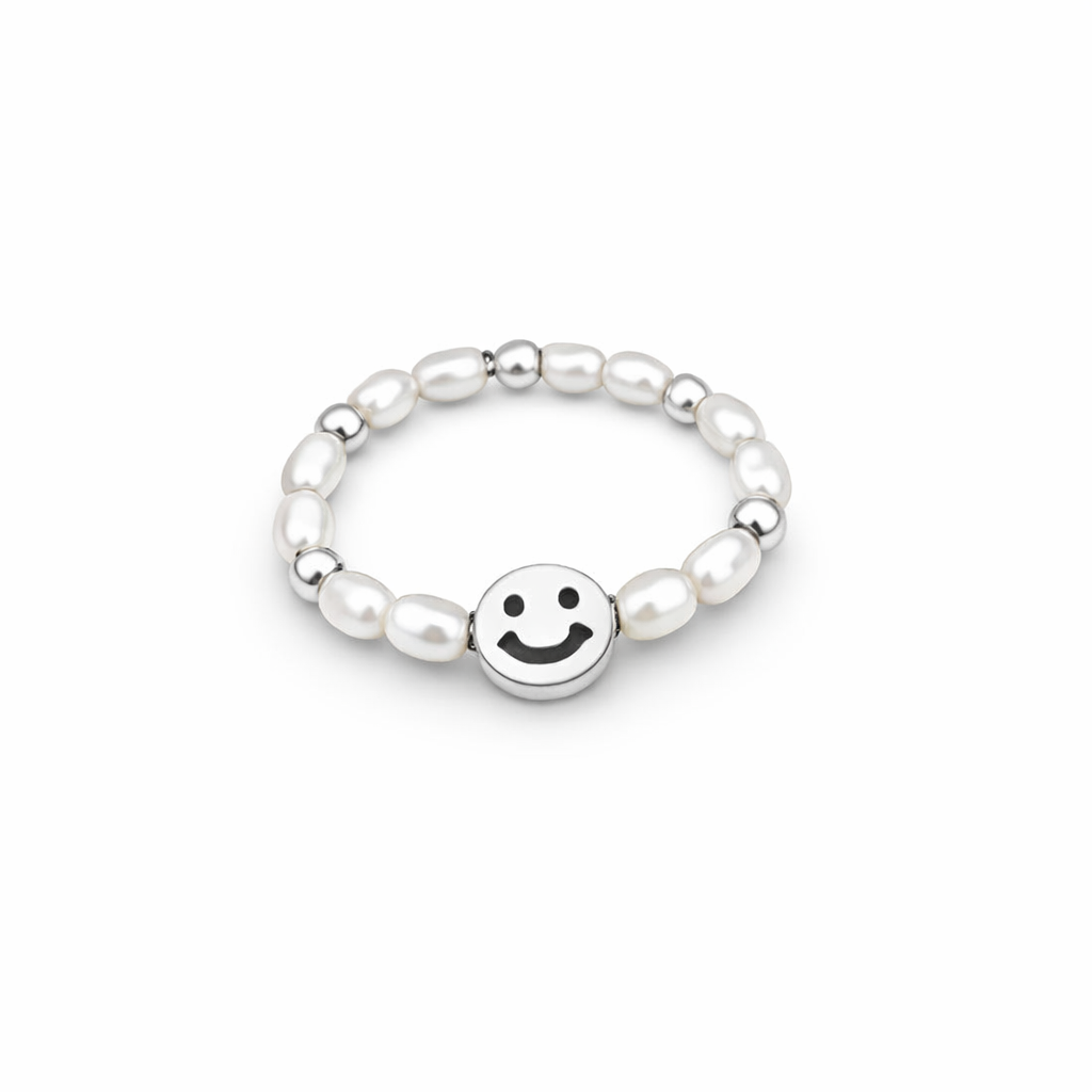 Anello "Sorriso di Perla" — La luce gentile che conquista