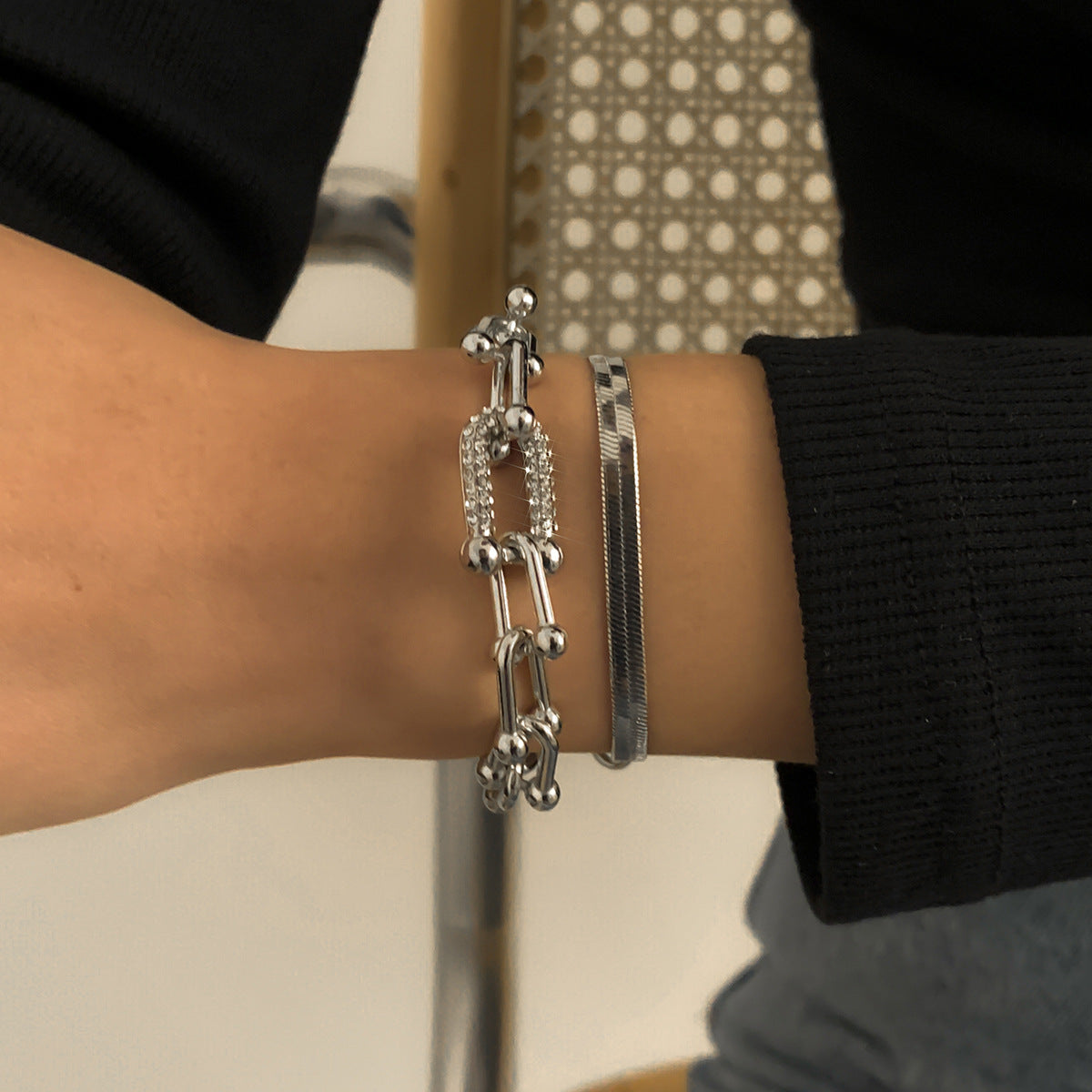 Bracciale Snake Bone Metallico con Fibbia Quadrata U-Shape