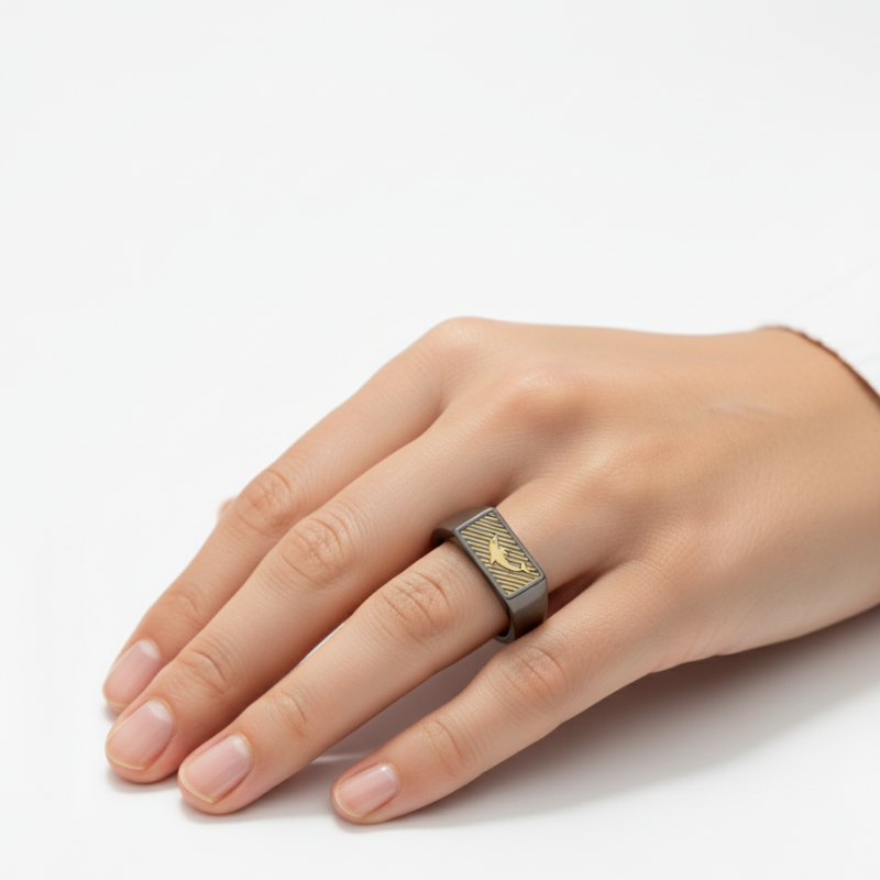 "Sigillo d’Aquila" – Anello Estellamare in argento 925 brunito con placca dorata