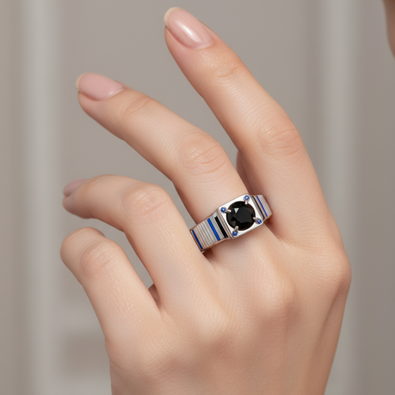 Notte Striata – Anello in Argento con Onice Nera e Lapislazzuli