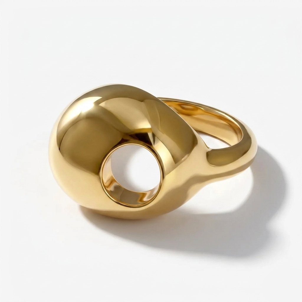 Anello Scultura "Oro Liquido": L’Arte di Saper Abitare lo Spazio