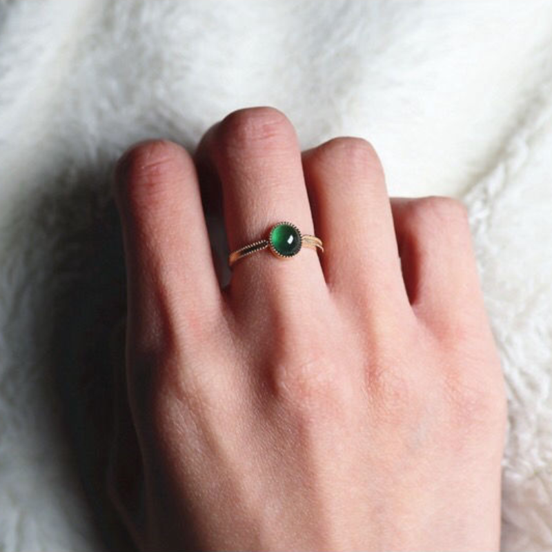 Anello "Giada Dorata" — Eleganza viva, luce che resta