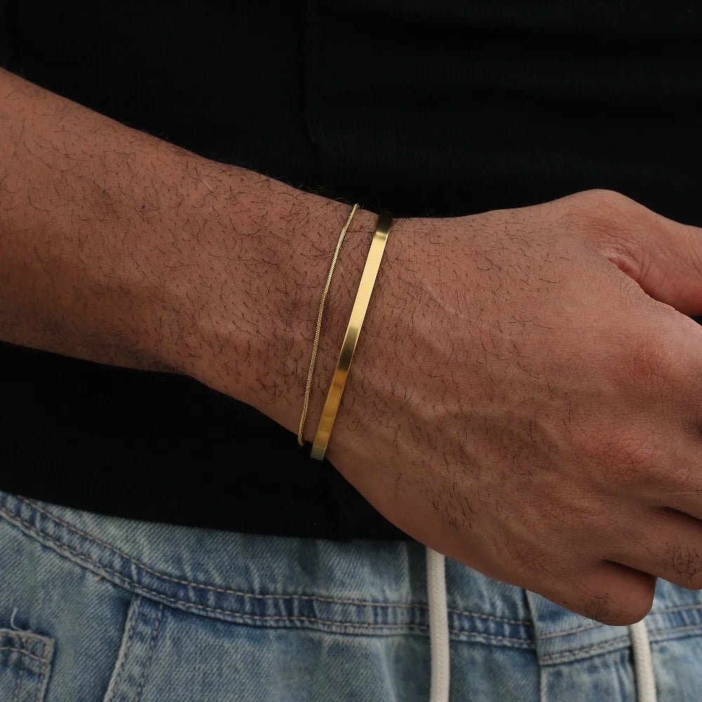 La catena snake bone che trasforma il tuo polso in un manifesto hip-hop