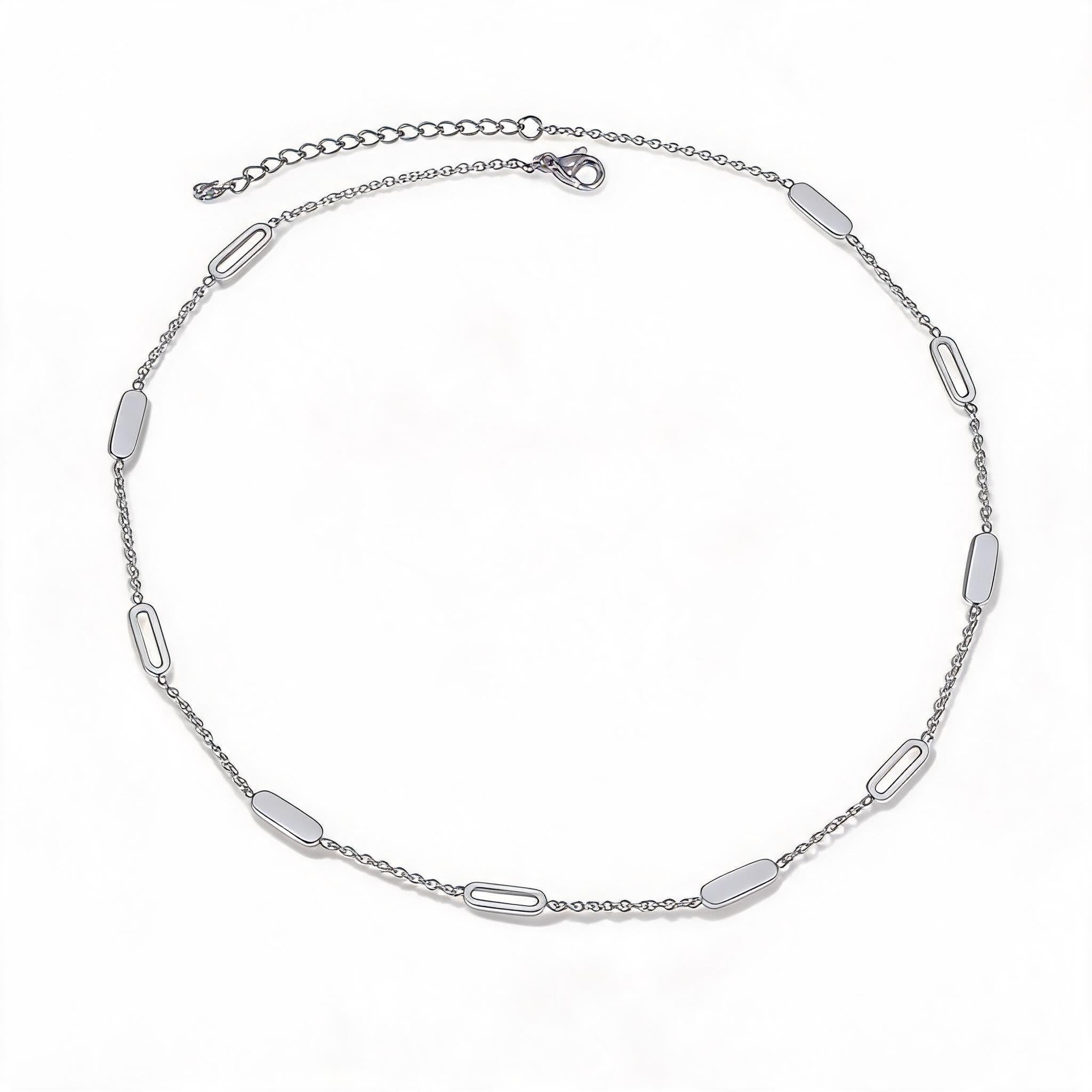 Collana “Linee di Luce” — Geometrie semplici, stile che resta addosso