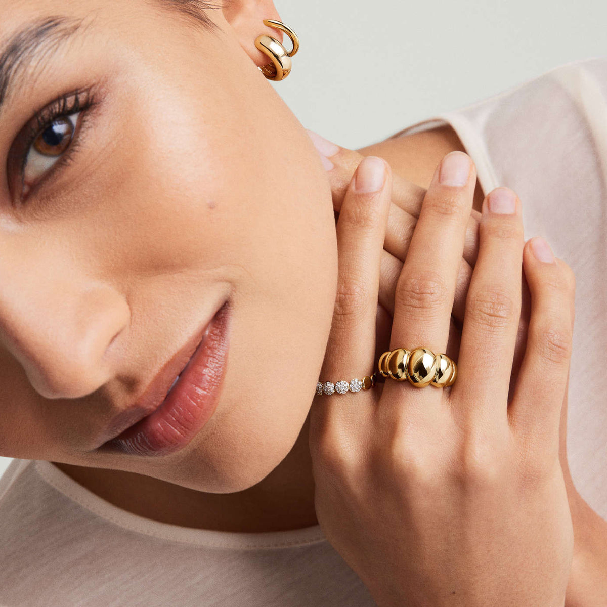 Anello “Ellisse di Luce”