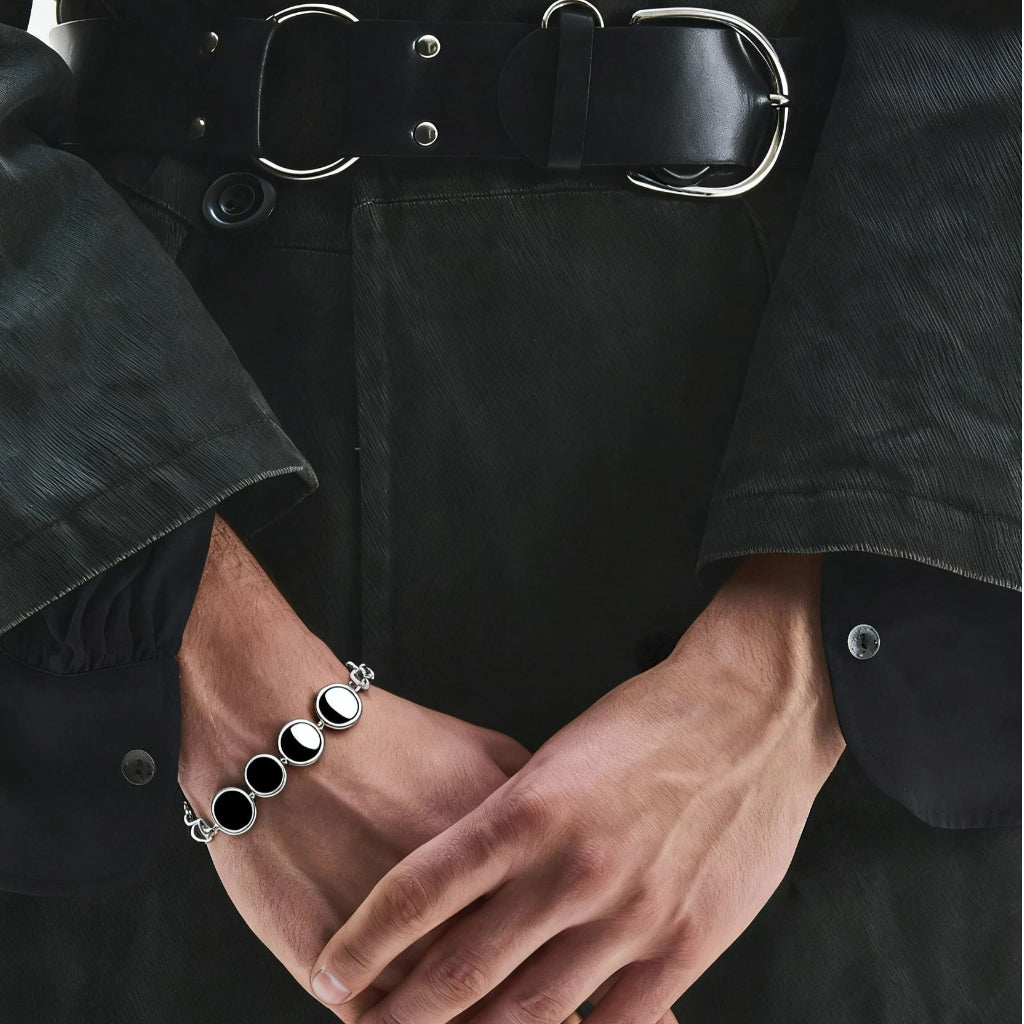 "Nodo Silente" – Bracciale Estellamare in argento 925 con pietre nere