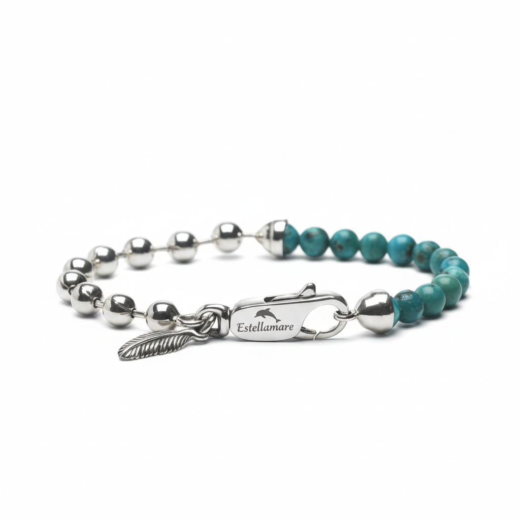 "Miti e Acque" – Bracciale Estellamare in turchese e argento 925 con charm piuma inciso