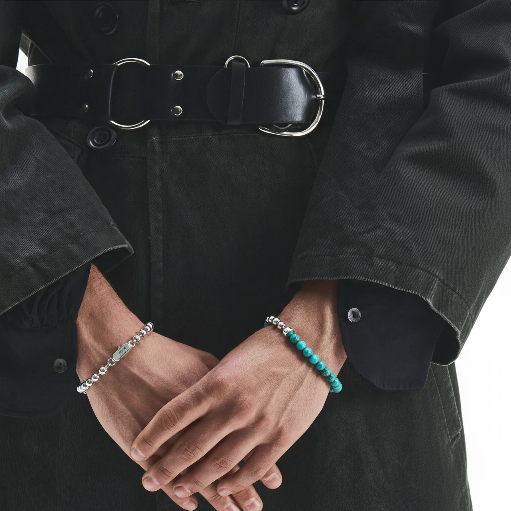 "Miti e Acque" – Bracciale Estellamare in turchese e argento 925 con charm piuma inciso